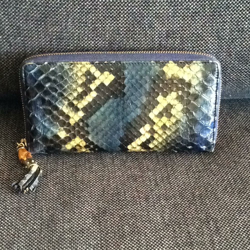 Gucci wallet